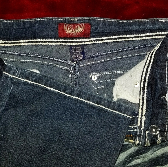 Women's Jeans - Picture 1 of 3